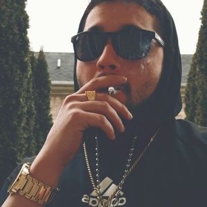 Meet your Posher, Jaye